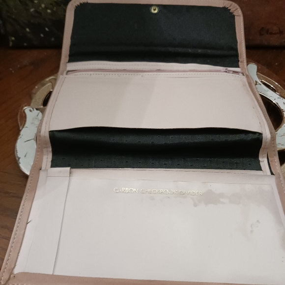 Vintage Princess Gardner Trifold Kiss Lock 👛 👜Lamb Skin Purse Wallet.🎁 👛 👜 - Picture 3 of 16